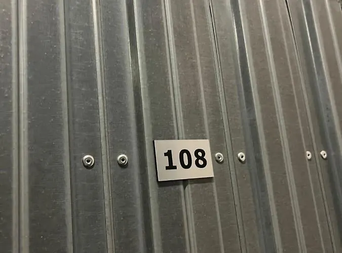 شقة Medvedin 100 *