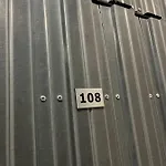 Apartament Medvedin 100 *